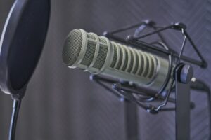Lire la suite à propos de l’article Invitée dans l’émission Créascopie sur RCF : retour sur cette belle rencontre